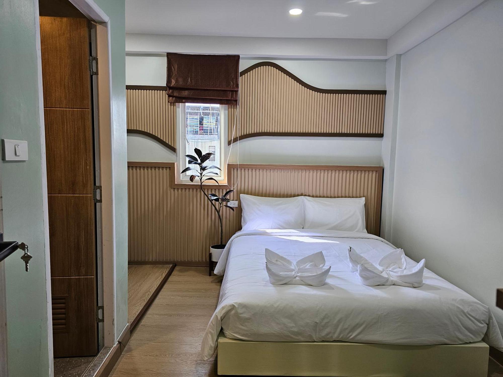 Lub Nai Hostel Patong Pokoj fotografie