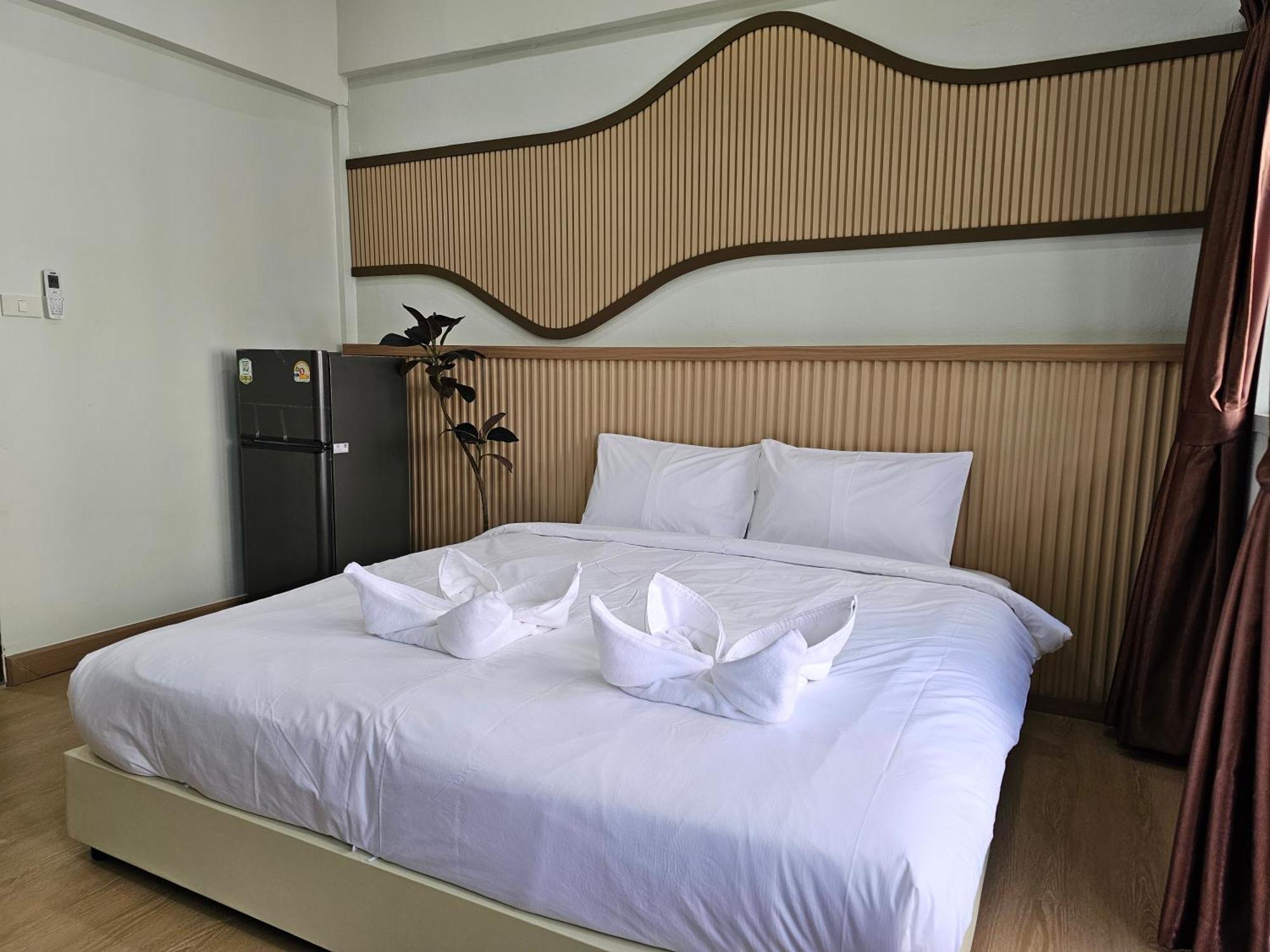 Lub Nai Hostel Patong Exteriér fotografie